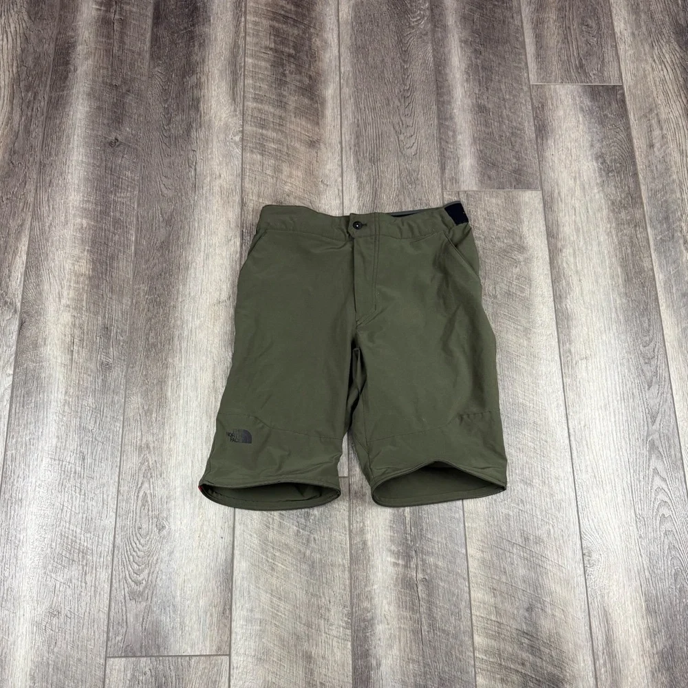 North Face Mens Olive Hiking Shorts‎
